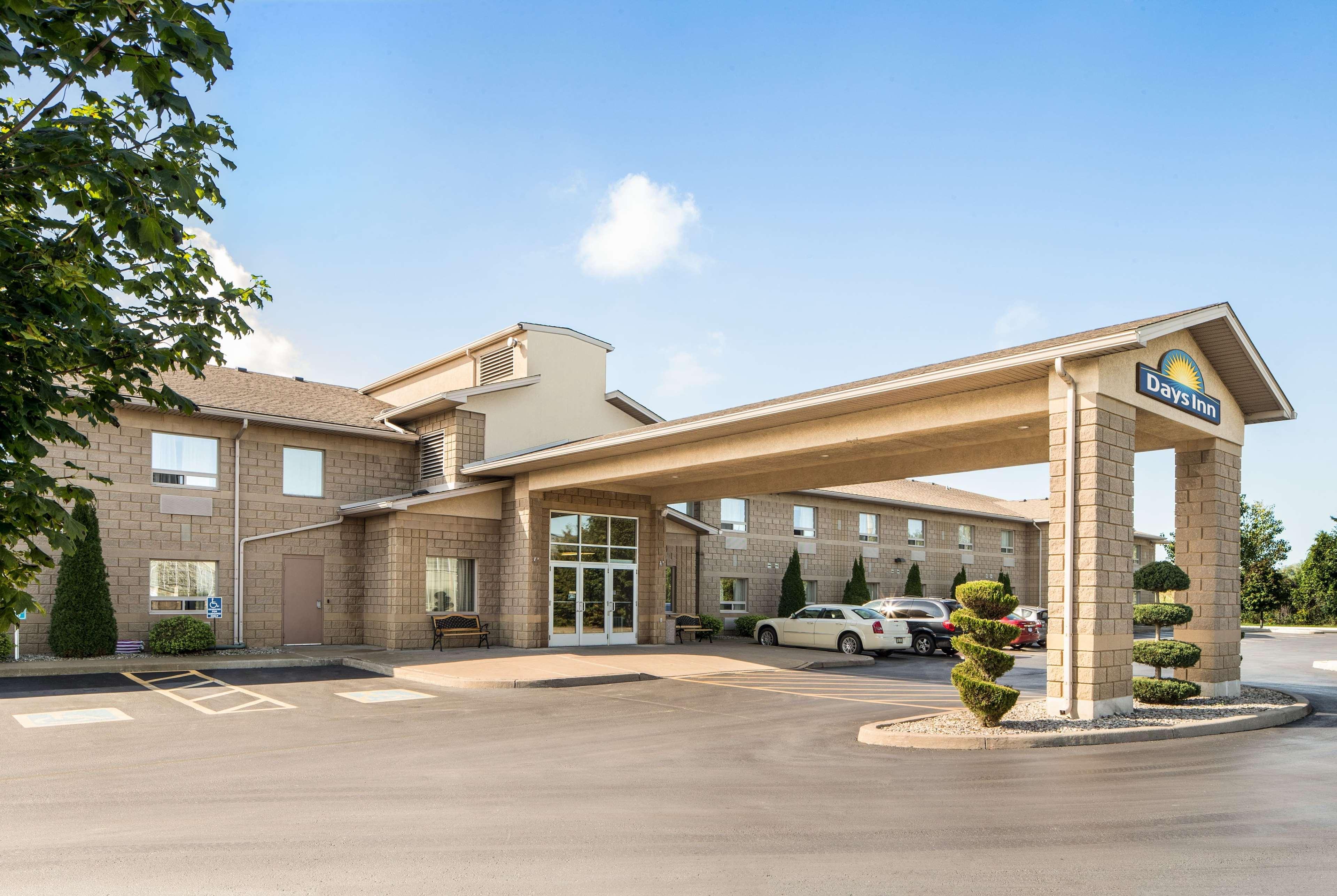 Days Inn By Wyndham Leamington Extérieur photo