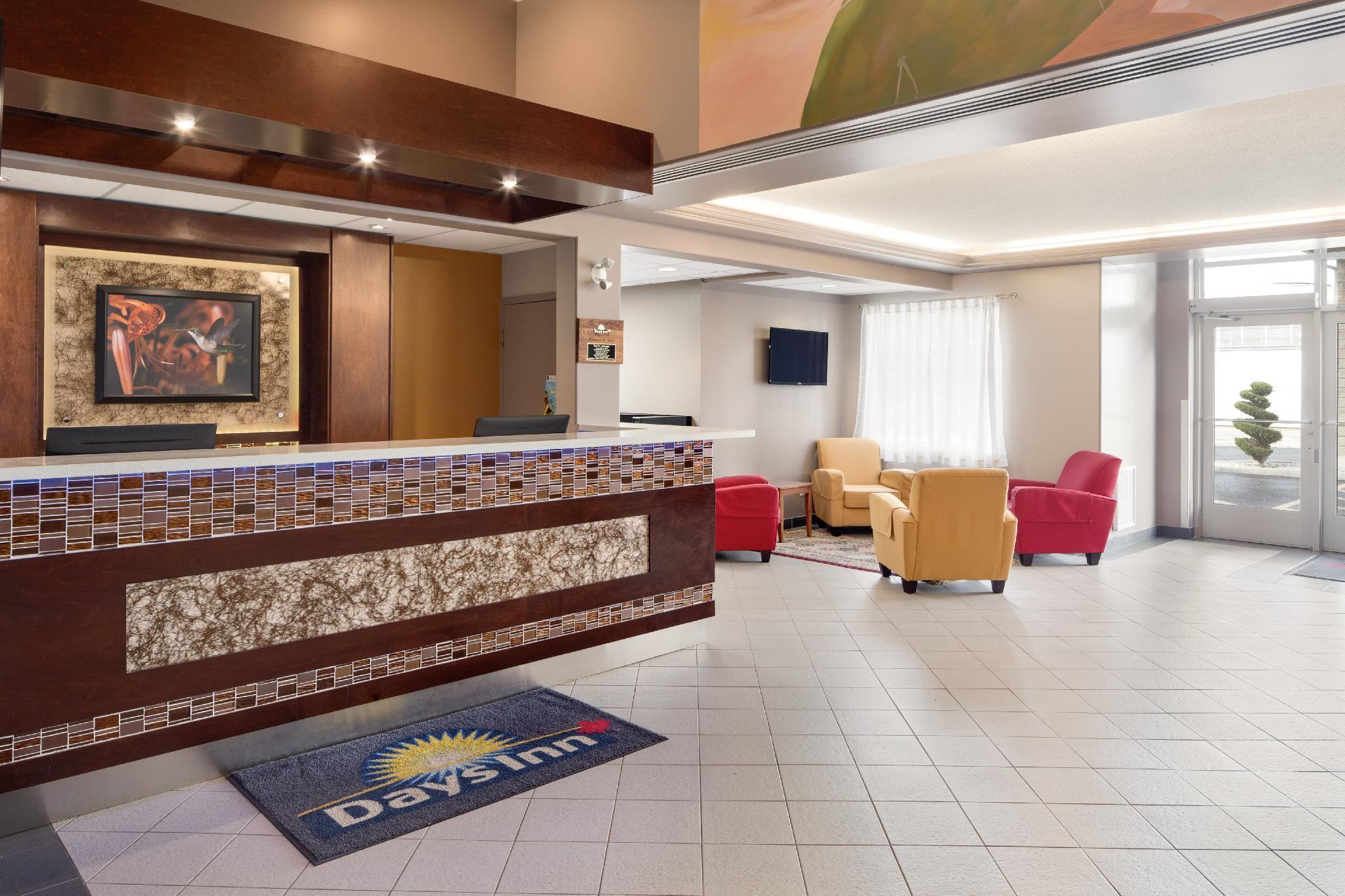 Days Inn By Wyndham Leamington Extérieur photo