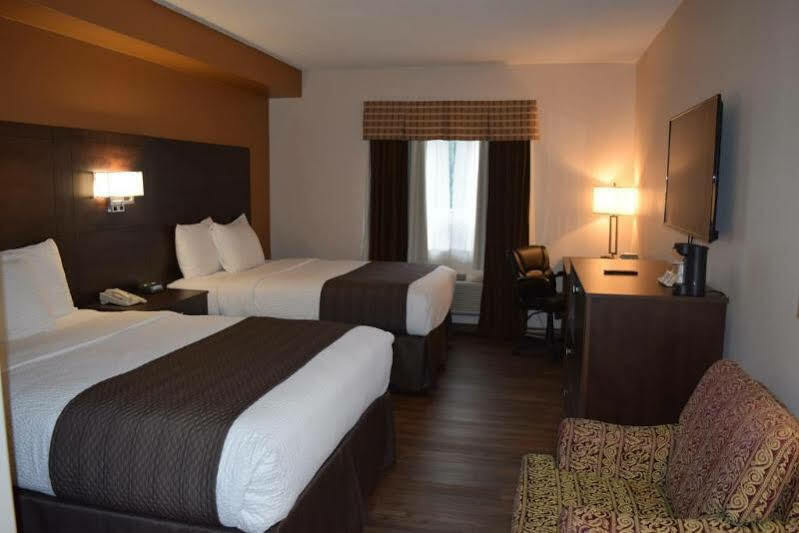 Days Inn By Wyndham Leamington Extérieur photo