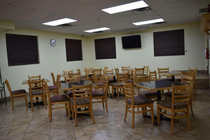 Days Inn By Wyndham Leamington Extérieur photo