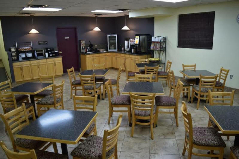 Days Inn By Wyndham Leamington Extérieur photo
